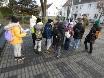 Spacer po Sieradzu w ramach Zimowego Ptakoliczenia 2025, 